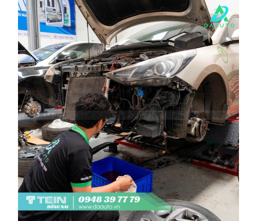Bảo dưỡng và sửa chữa ô tô định kỳ